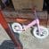 Bicicletă Fără Pedale 12 Inch pentru Copii, Scaun Moale, Ghidon 360°, Roți Pneumatice Antiderapante, Alb, pentru Înălțime 80–105 cm